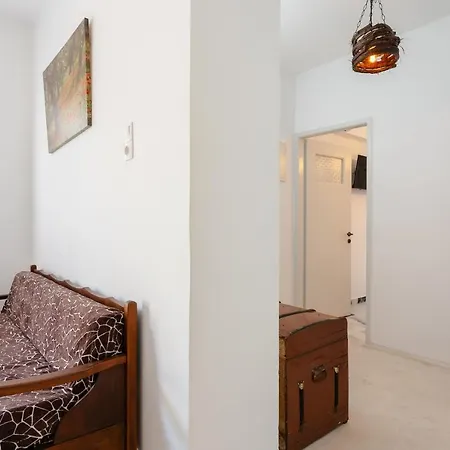 Michael's Lägenhet Filótion