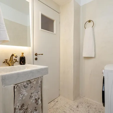 Michael's Apartment