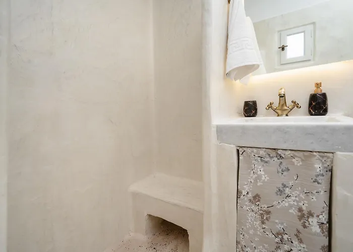 Michael's * Filótion